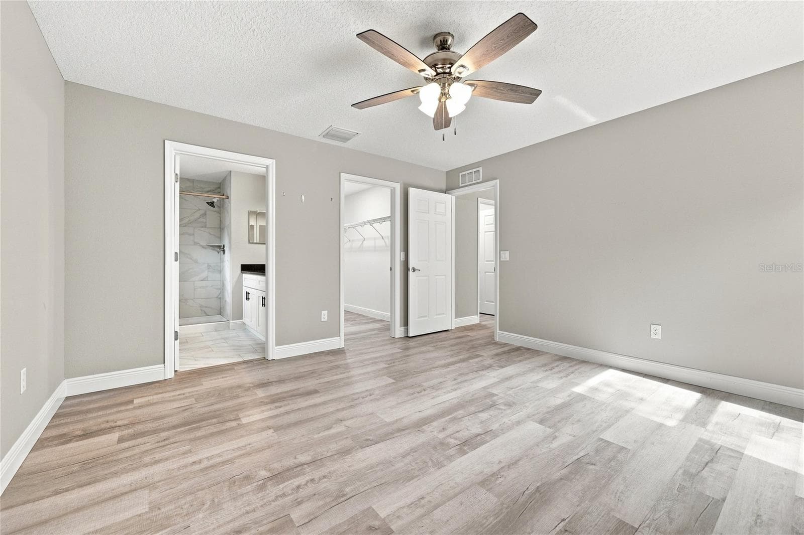 Master Bedroom - 7390 N IRELAND DR, DUNNELLON