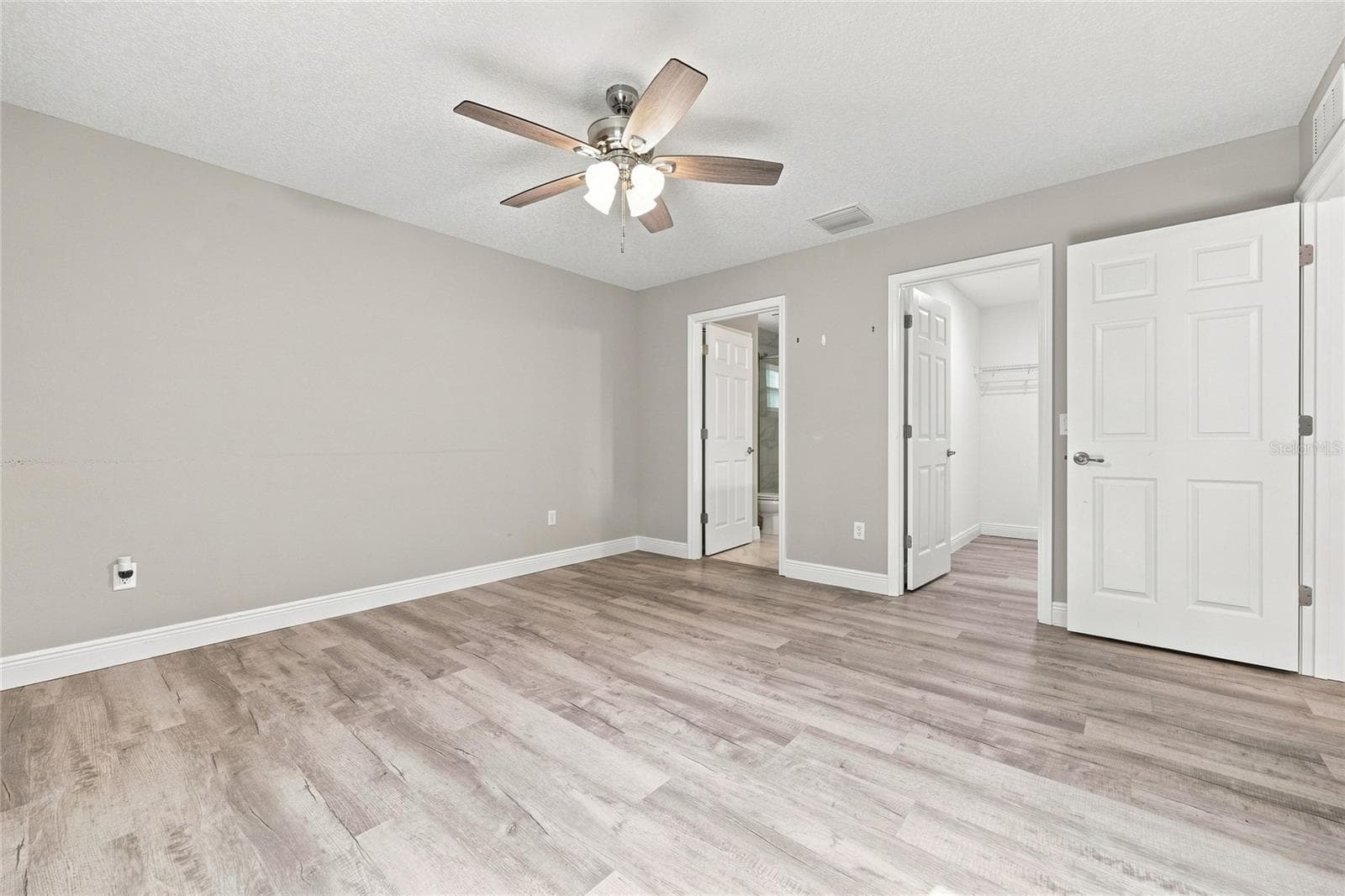 Master Bedroom - 7390 N IRELAND DR, DUNNELLON
