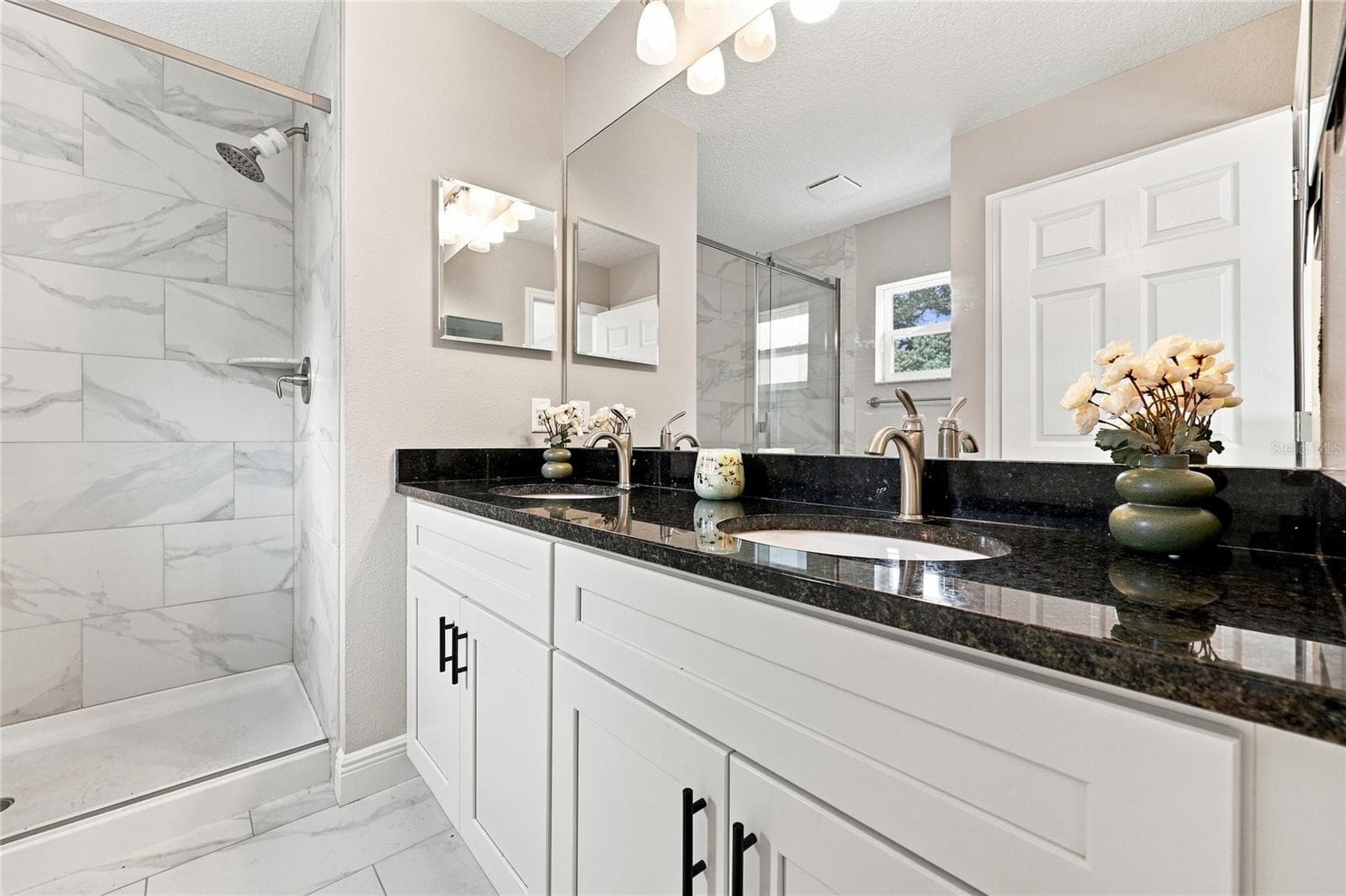 Master Bathroom - 7390 N IRELAND DR, DUNNELLON