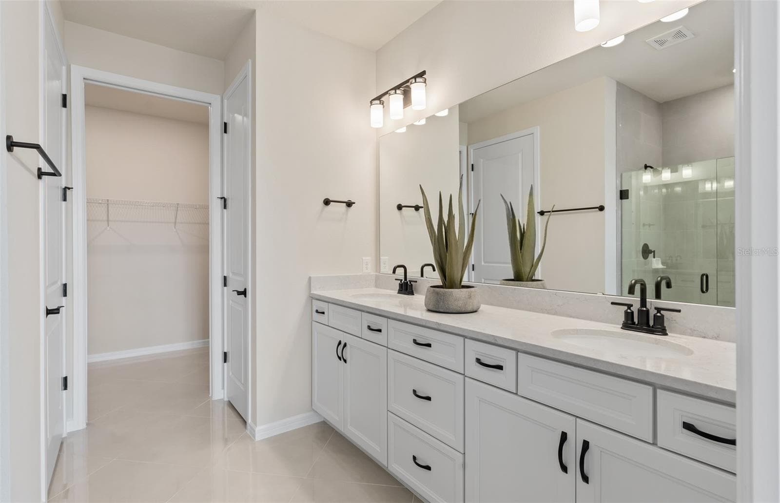 Model Home Design Only. Pictures and furnishings are for illustrative purposes only. Elevations, colors and options may vary. Furniture is for model home staging only. - 8974 BLISSFUL BREEZE TRAIL, MELBOURNE
