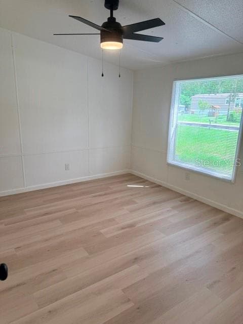Manufactured Home at 9713 XENIA ST, NEW PORT RICHEY, photo 9 of 17