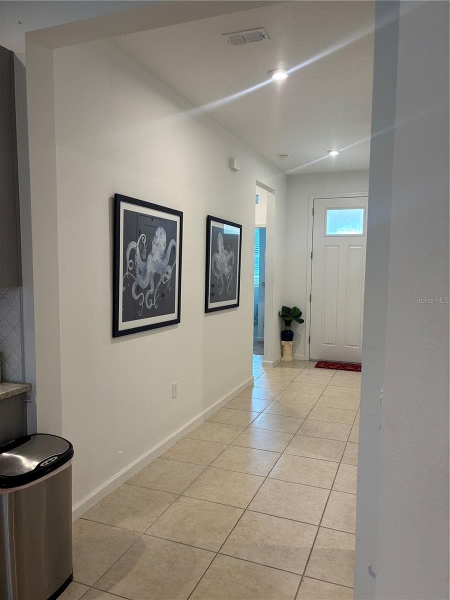 Entrance - 1099 LAKESHORE BREEZE PL PL, KISSIMMEE