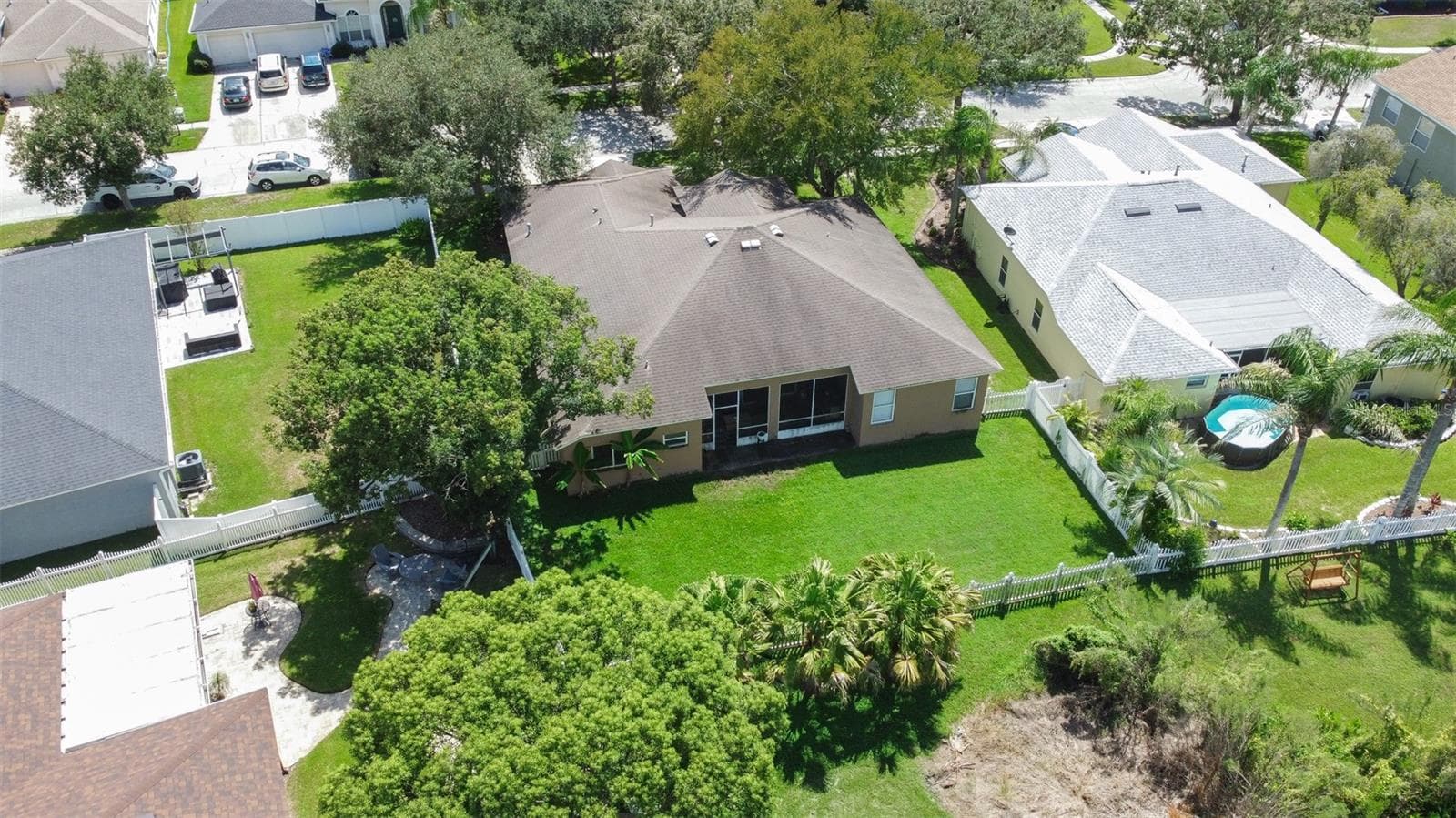 Single Family Residence at 17012 FALCONRIDGE RD, LITHIA, photo 72 of 100