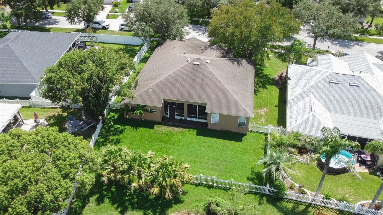 Single Family Residence at 17012 FALCONRIDGE RD, LITHIA, photo 74 of 100