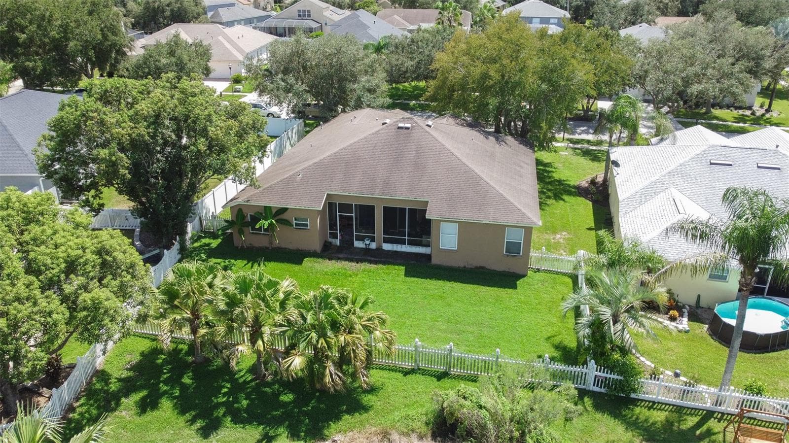 Single Family Residence at 17012 FALCONRIDGE RD, LITHIA, photo 75 of 100