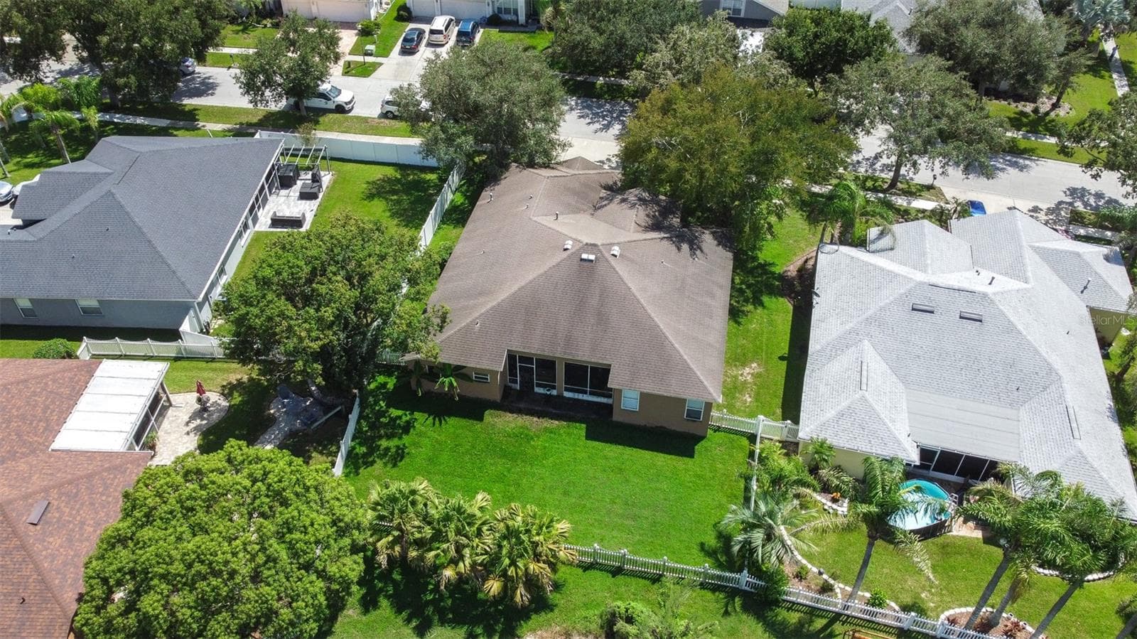 Single Family Residence at 17012 FALCONRIDGE RD, LITHIA, photo 77 of 100