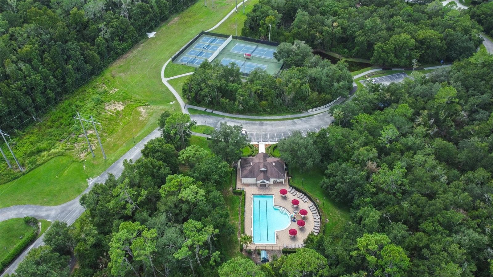 Single Family Residence at 17012 FALCONRIDGE RD, LITHIA, photo 87 of 100