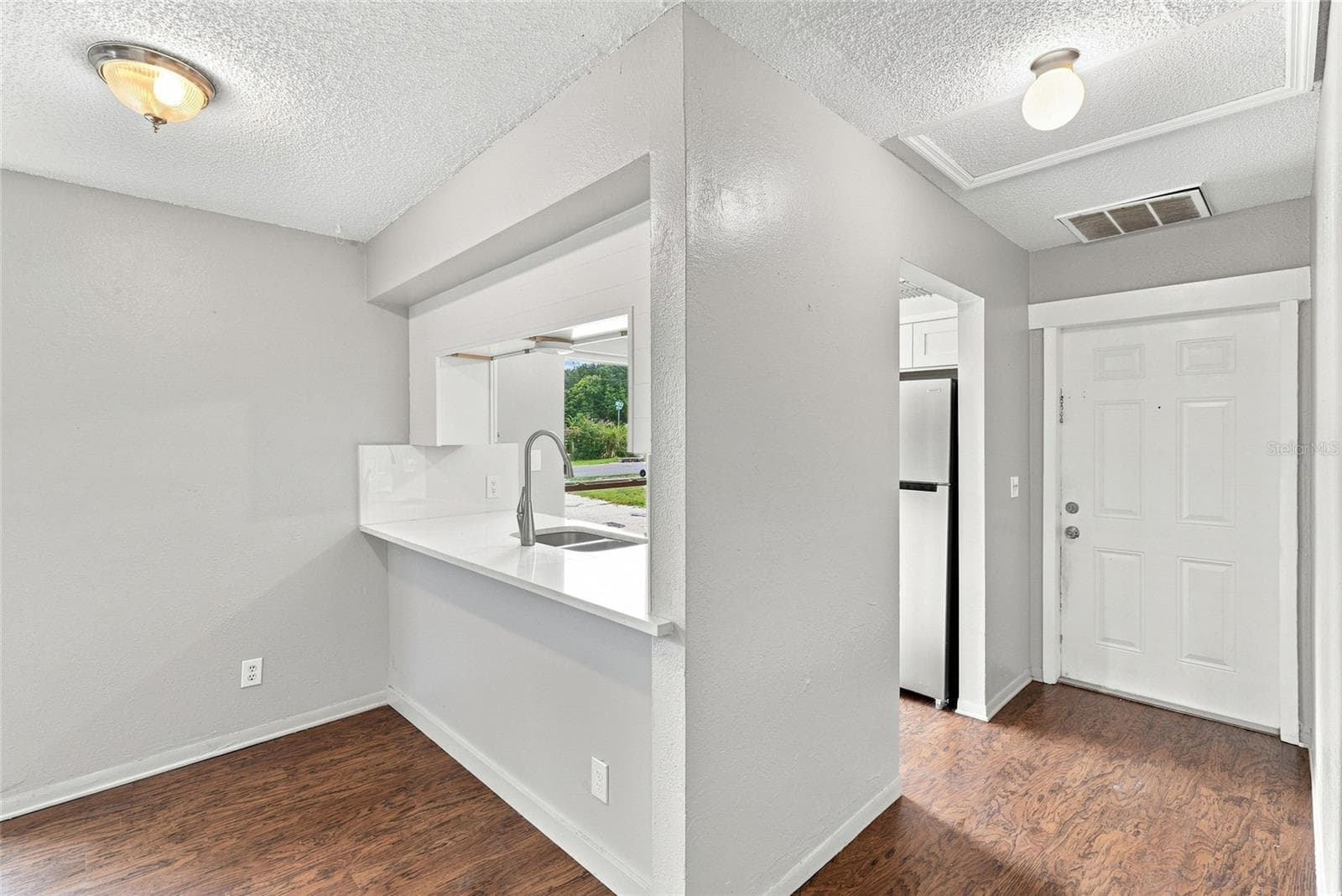 Duplex at 5000 74TH ST N, ST PETERSBURG, photo 7 of 61