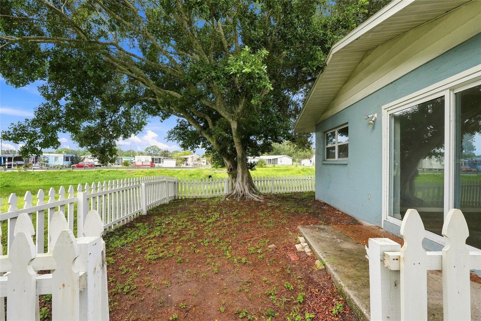 Duplex at 5000 74TH ST N, ST PETERSBURG, photo 41 of 61