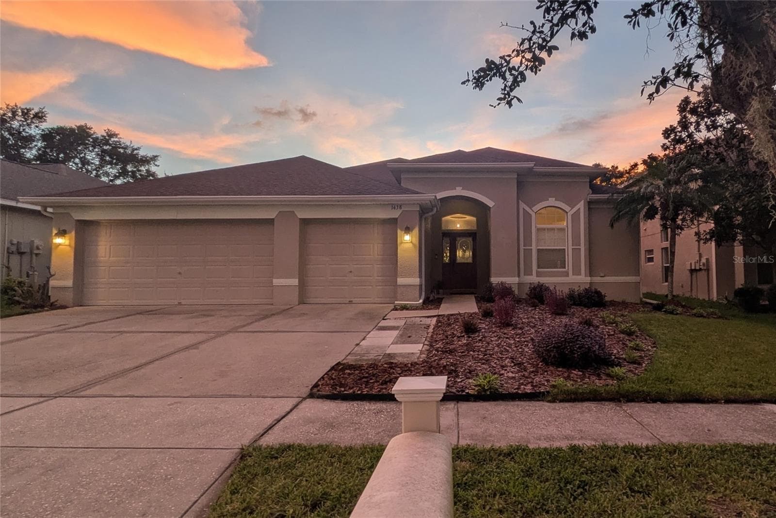Single Family Residence at 1438 EMERALD HILL WAY, VALRICO, photo 4 of 43