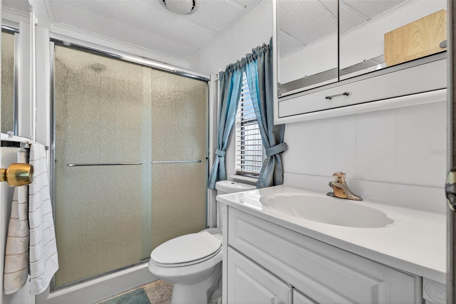 Second full bath - 7880 54TH AVE N #38, ST PETERSBURG