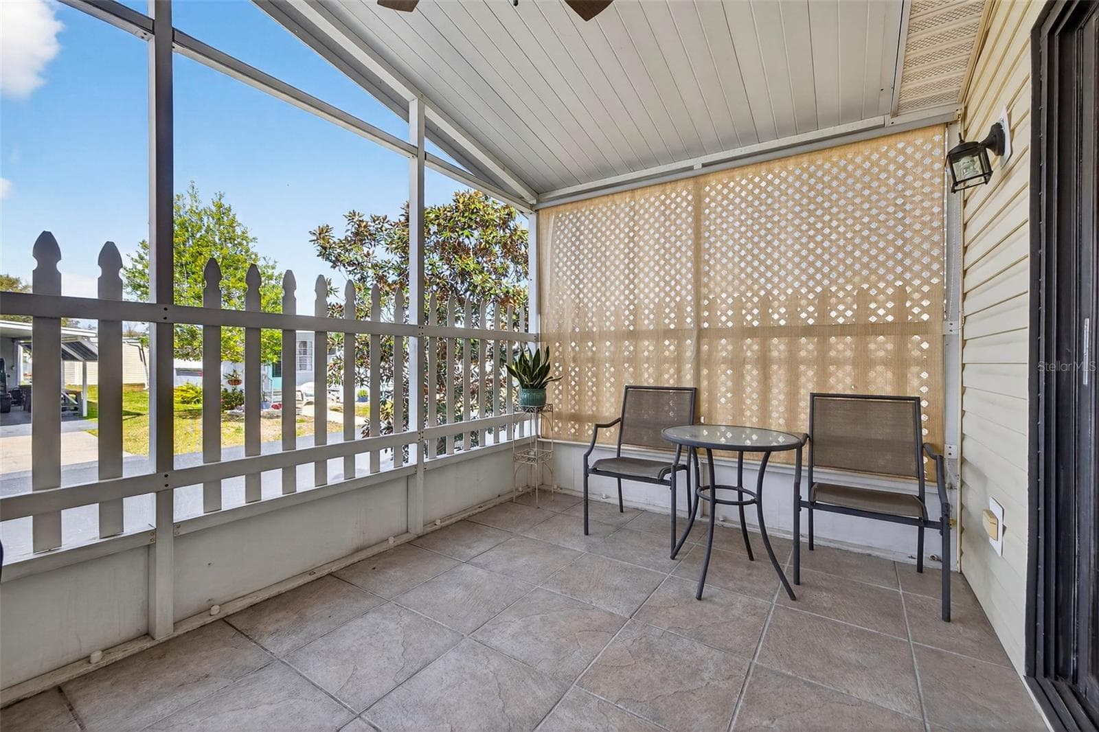 Screened patio - 7880 54TH AVE N #38, ST PETERSBURG