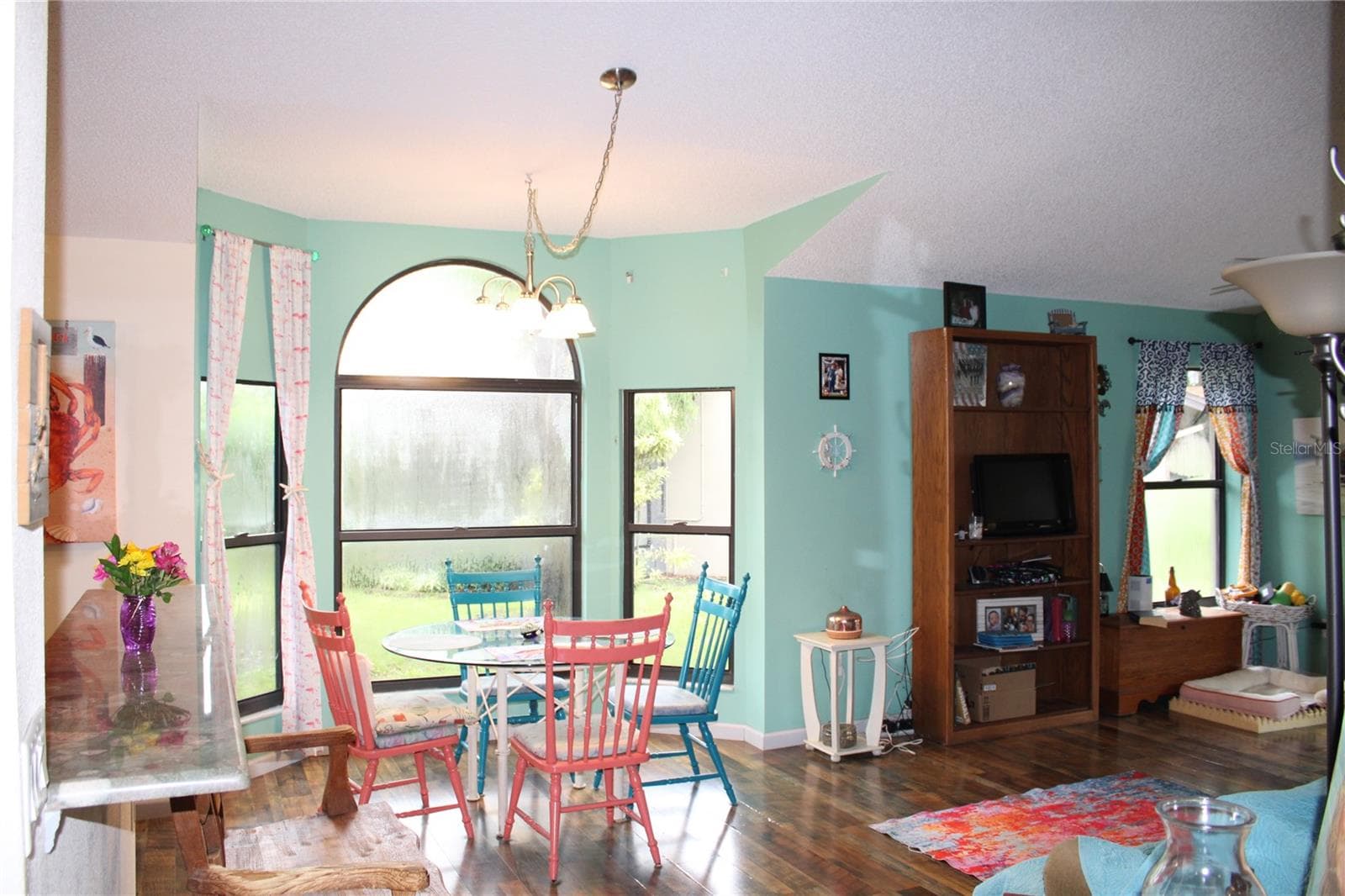 Beautiful Bay Window in dining area. - 1671 HAMILTON CT #2102, DUNEDIN