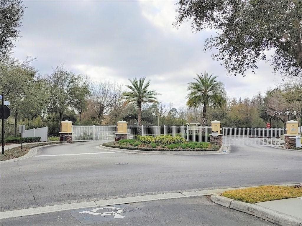 community gate - 8508 BRUSHLEAF WAY, TAMPA