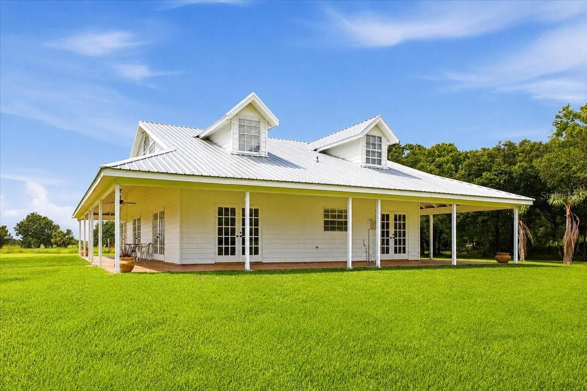Single Family Residence at 1777 POLLYWOG CROSSOVER RD, LABELLE, photo 4 of 27