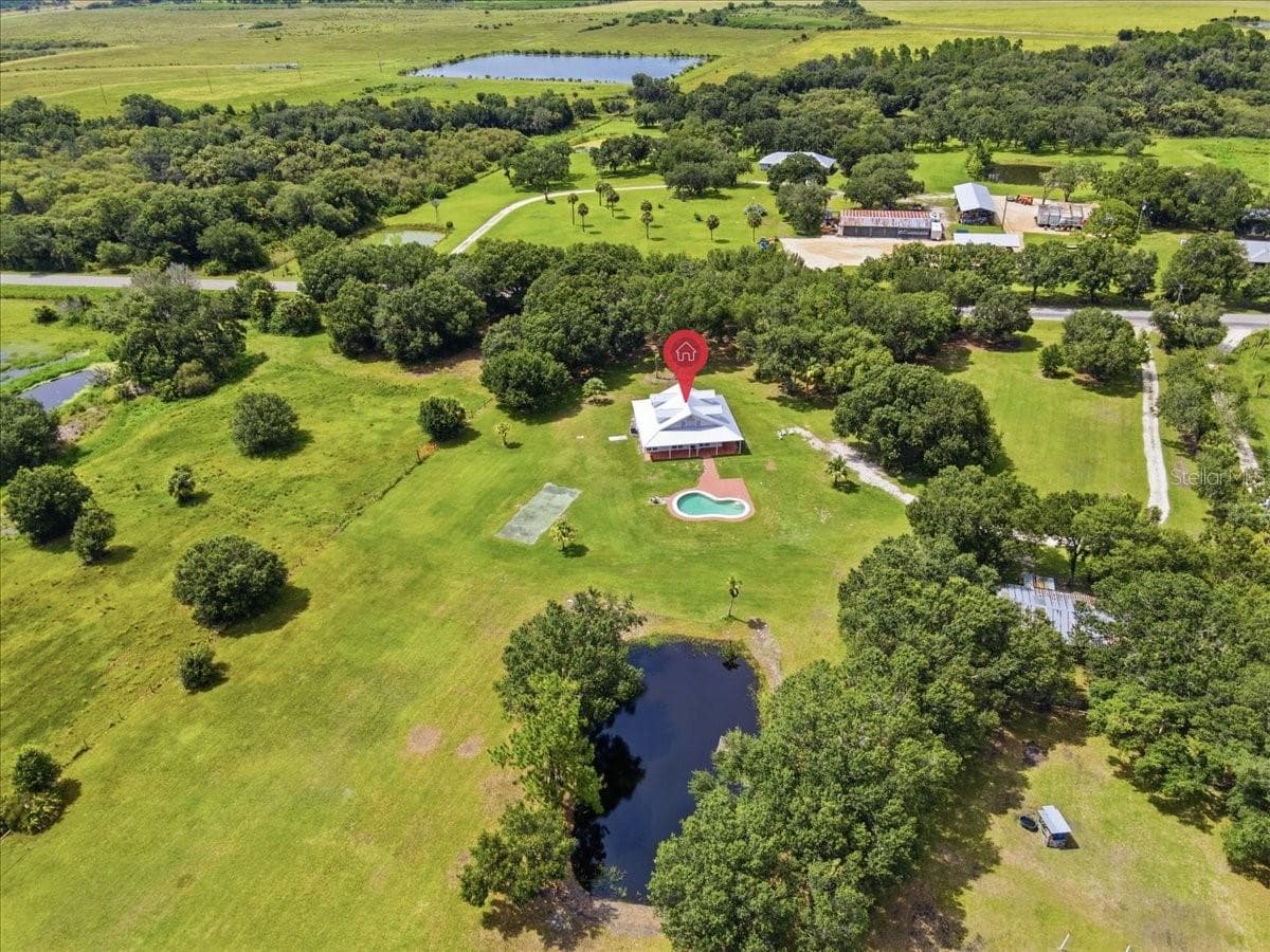 Single Family Residence at 1777 POLLYWOG CROSSOVER RD, LABELLE, photo 8 of 27
