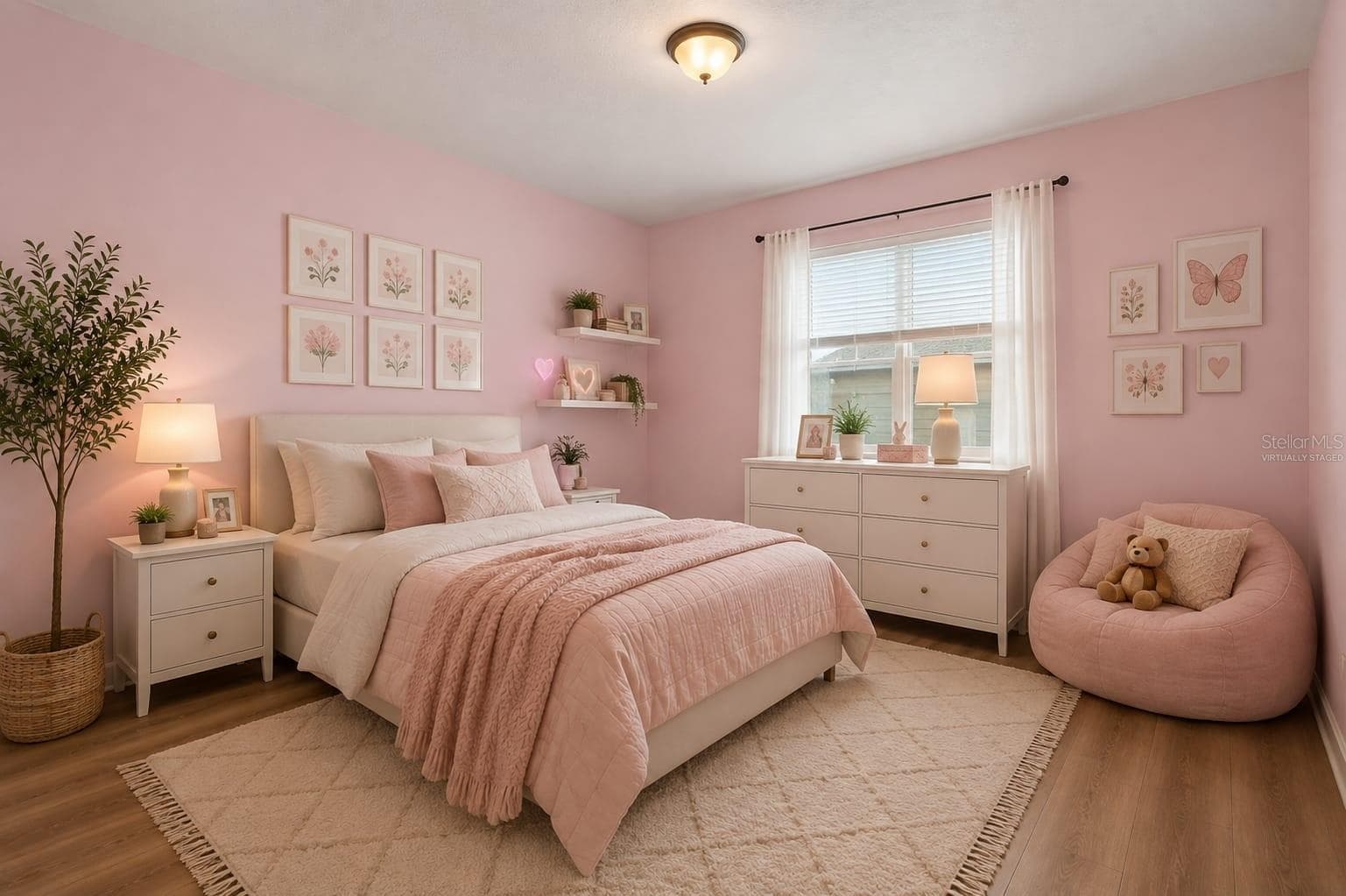 Virtually Staged - 1516 E ELM RD, LAKELAND