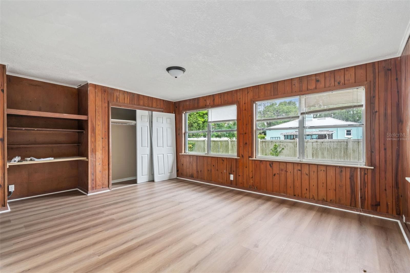 Virtually Staged - 1516 E ELM RD, LAKELAND