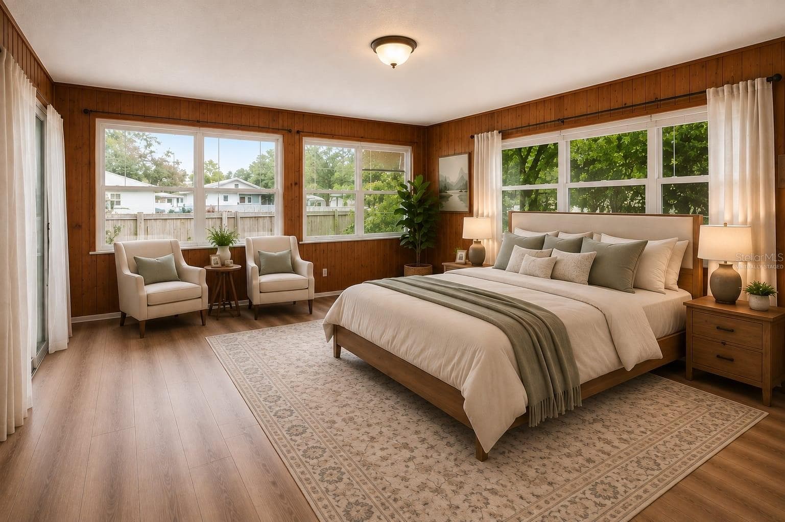 Virtually Staged - 1516 E ELM RD, LAKELAND