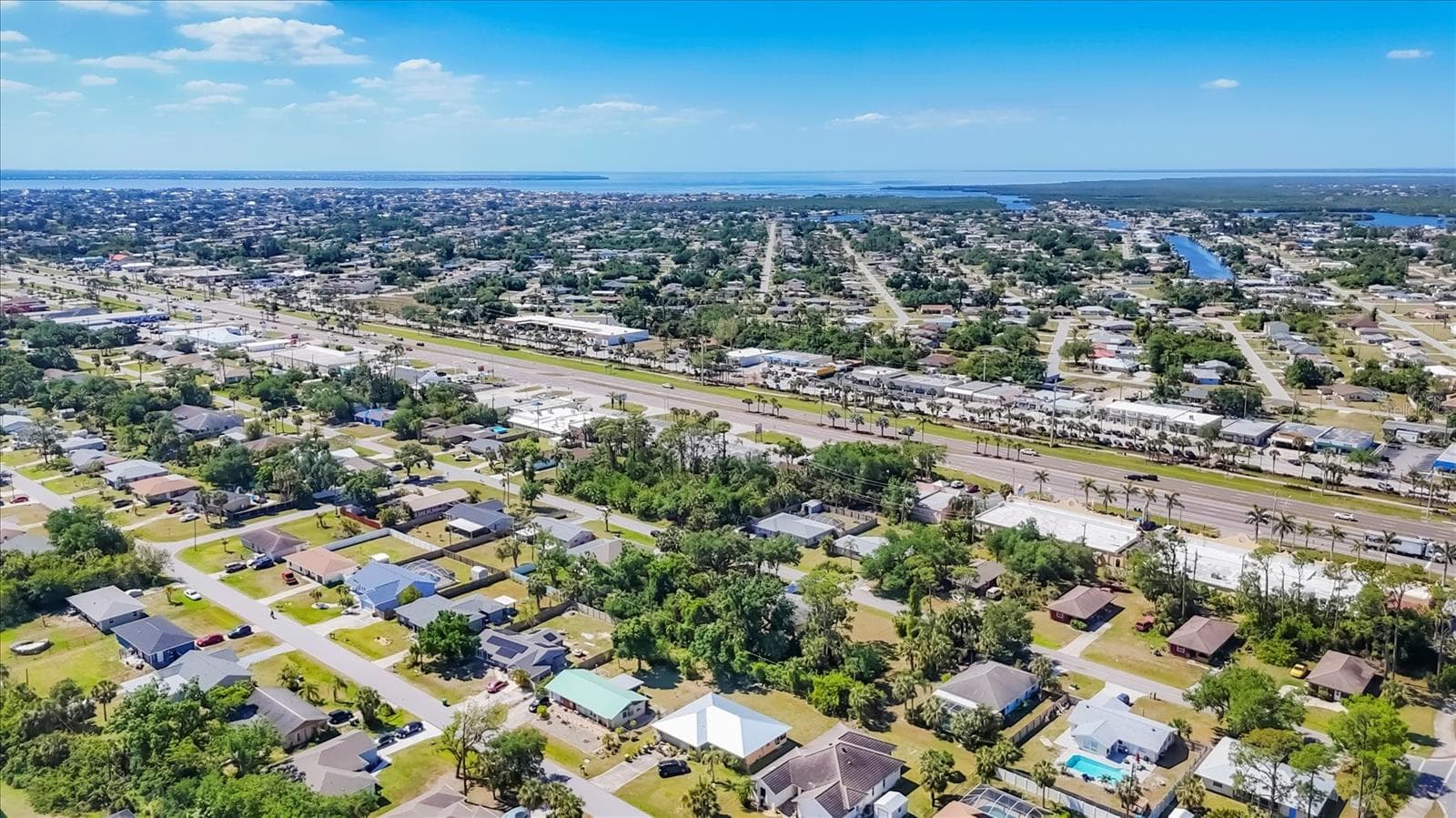 Single Family Residence at 2538 LAKESHORE CIR, PORT CHARLOTTE, photo 28 of 32