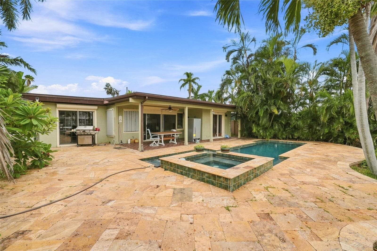 Single Family Residence at 639 NORMANDY RD, MADEIRA BEACH, photo 12 of 29
