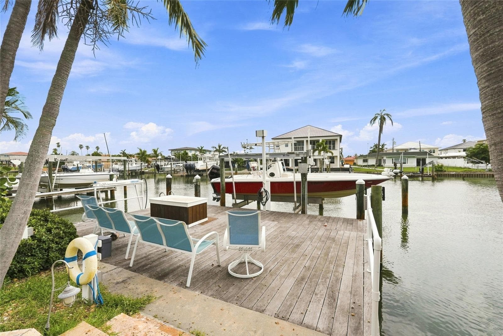 Single Family Residence at 639 NORMANDY RD, MADEIRA BEACH, photo 14 of 29