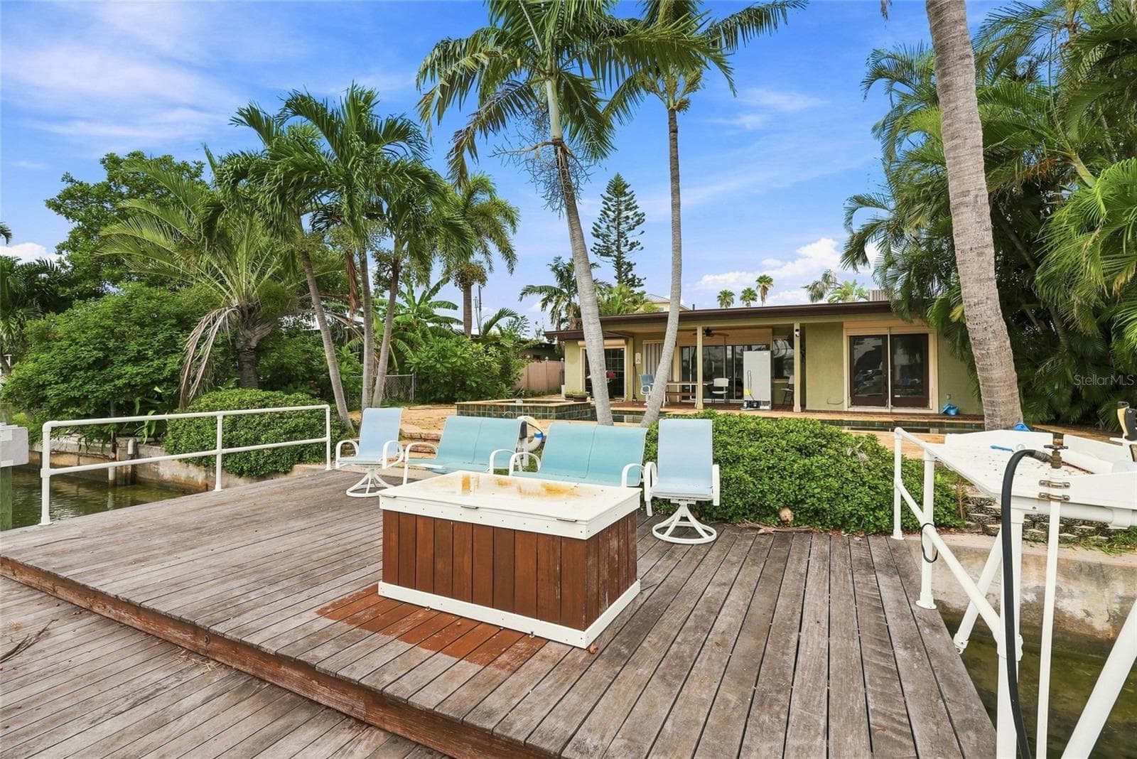 Single Family Residence at 639 NORMANDY RD, MADEIRA BEACH, photo 16 of 29