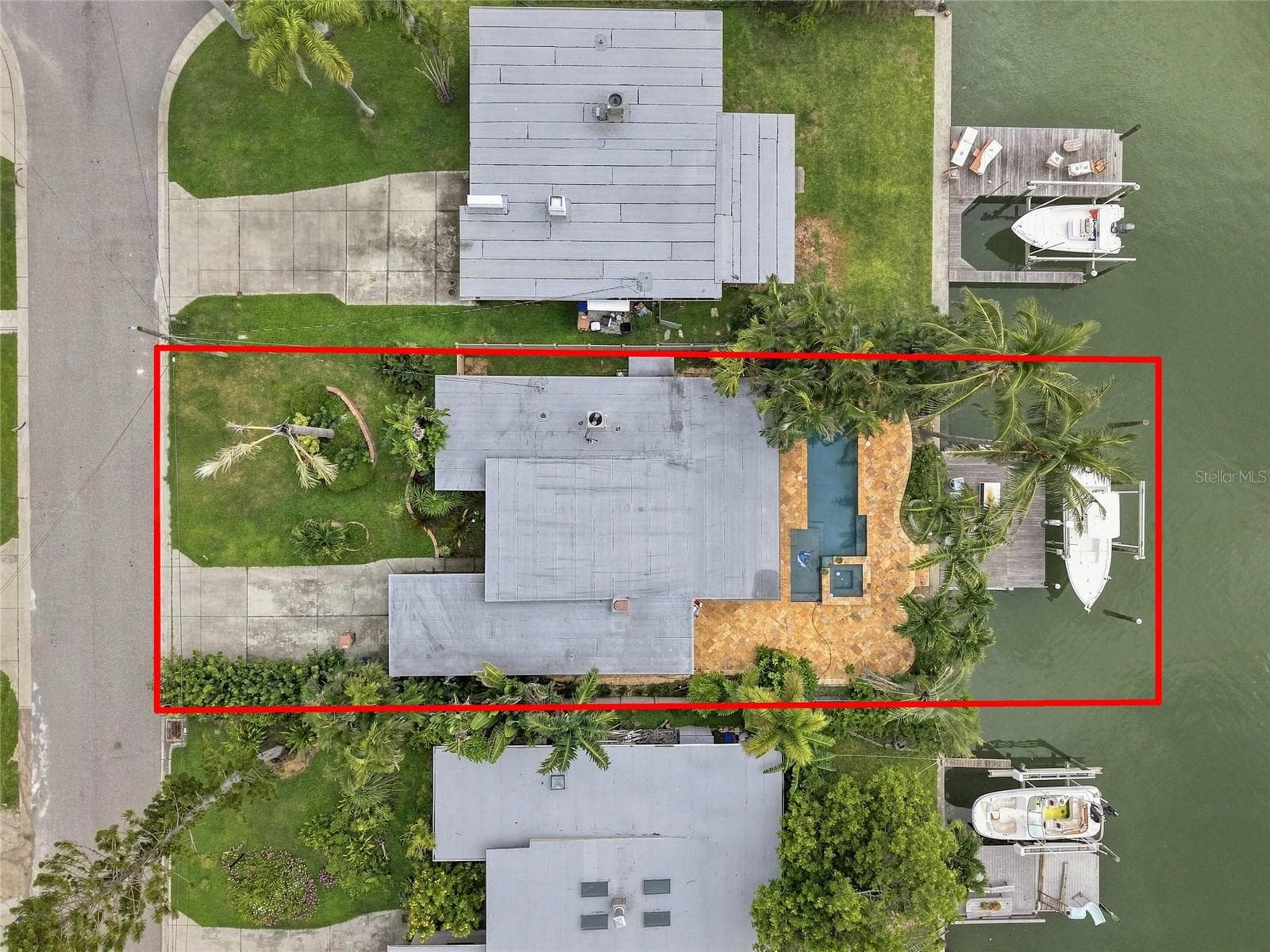 Single Family Residence at 639 NORMANDY RD, MADEIRA BEACH, photo 17 of 29