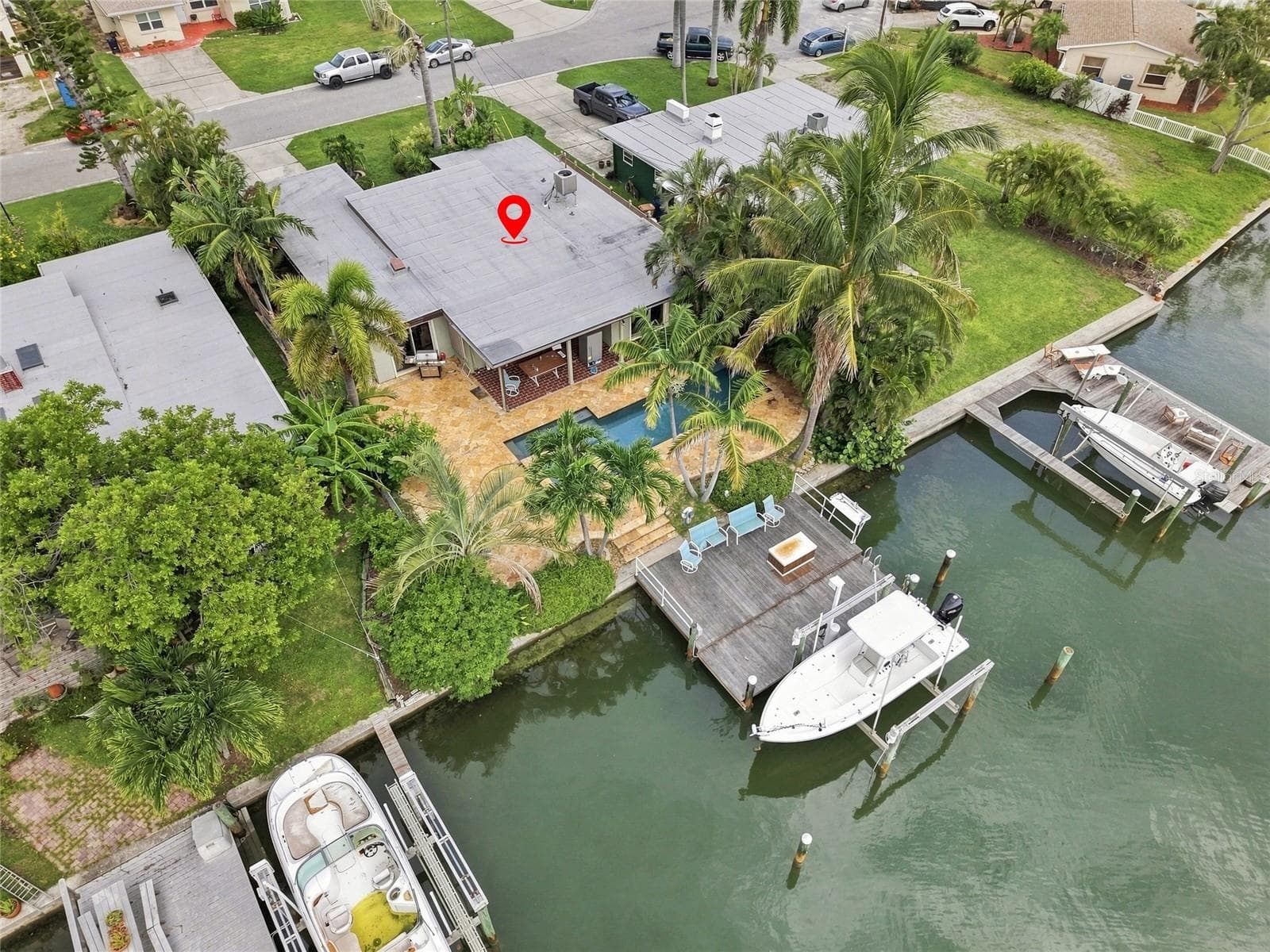Single Family Residence at 639 NORMANDY RD, MADEIRA BEACH, photo 21 of 29