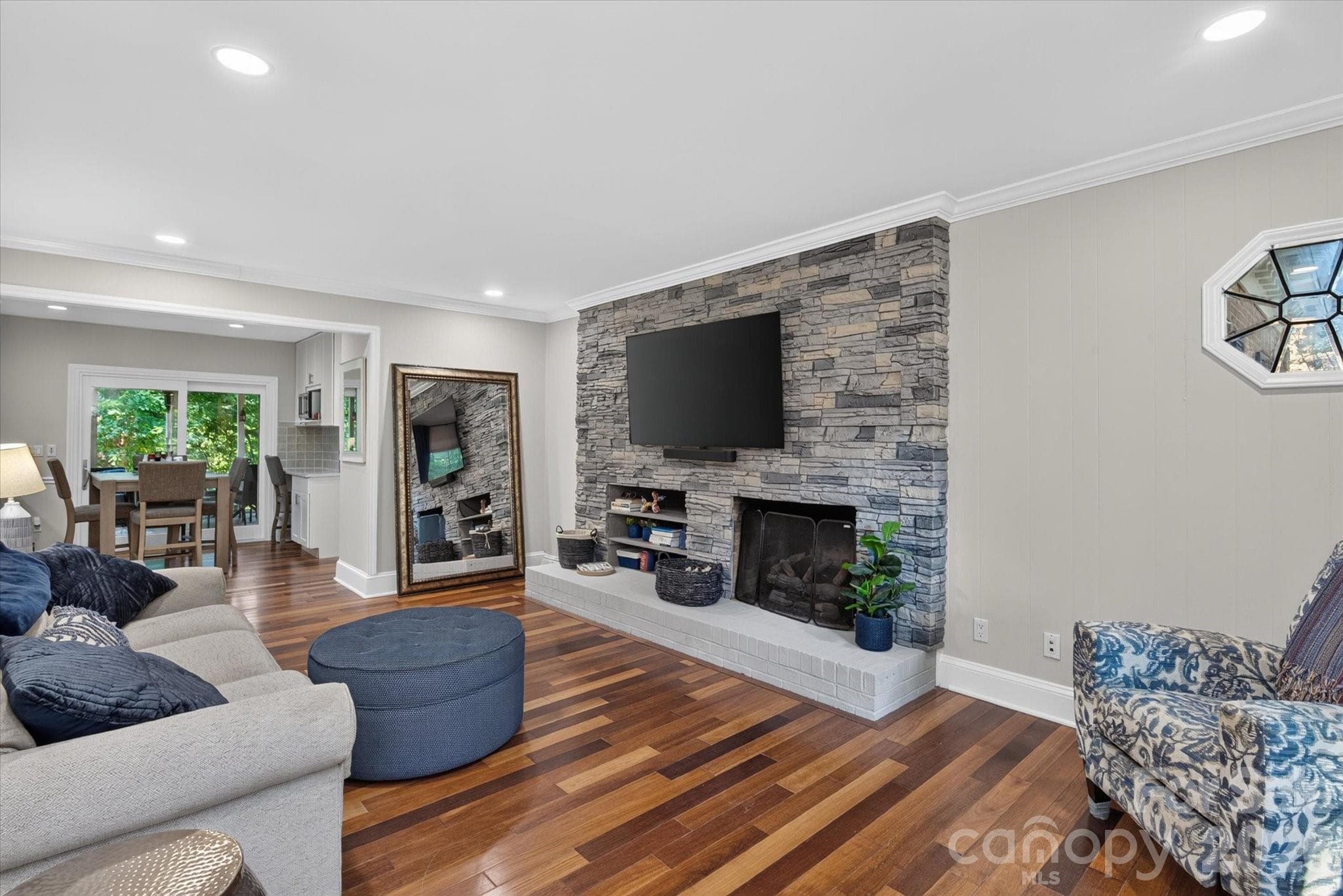 Single Family Residence at 10009 Thomas Payne Circle, Charlotte, photo 17 of 36