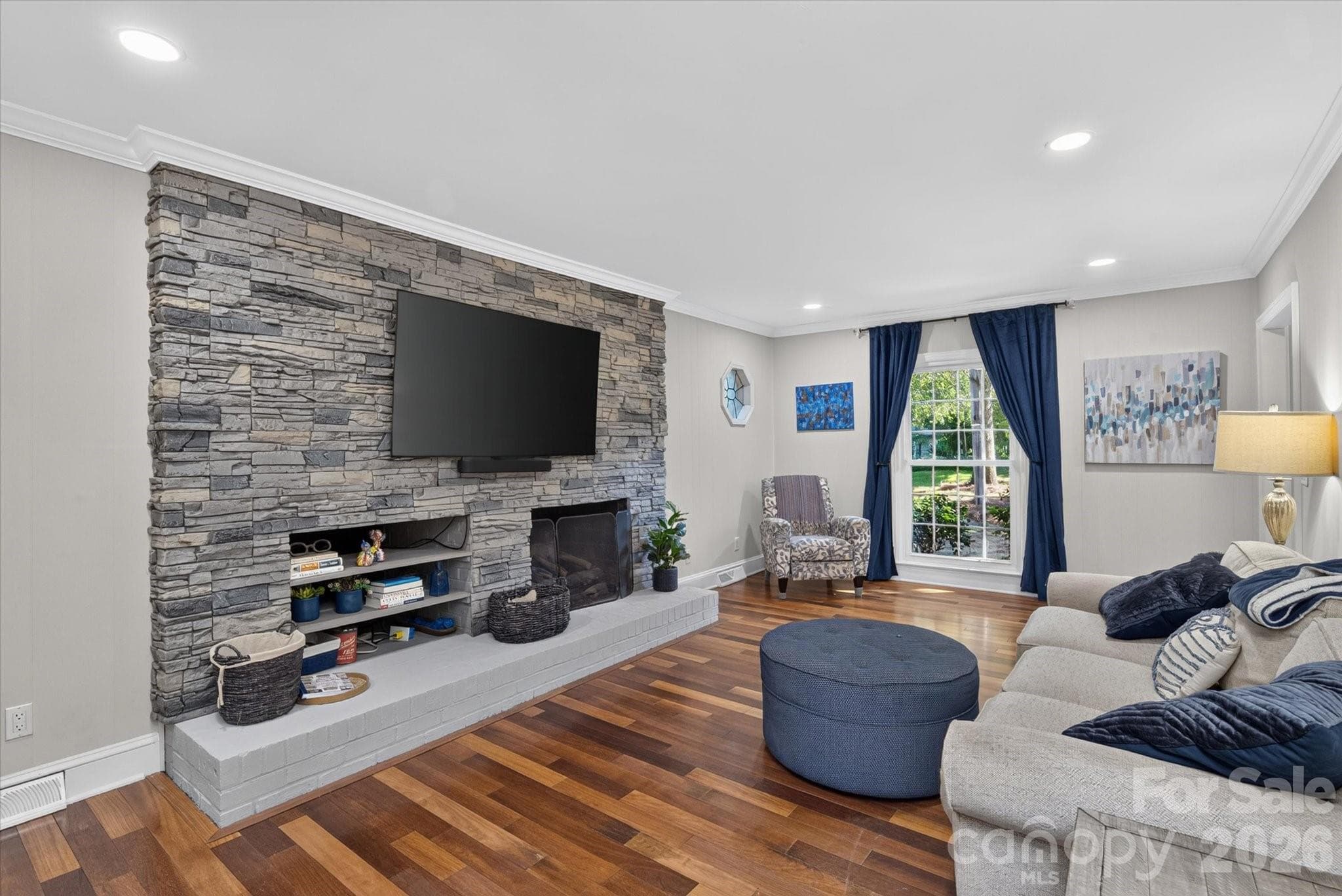 Single Family Residence at 10009 Thomas Payne Circle, Charlotte, photo 18 of 36