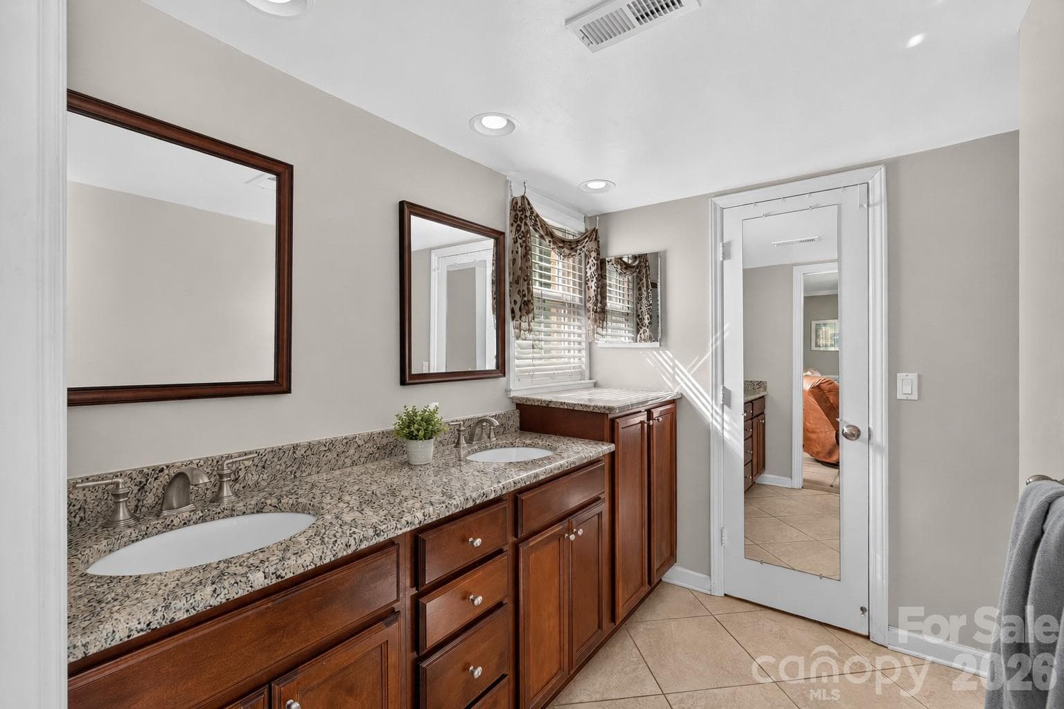 Single Family Residence at 10009 Thomas Payne Circle, Charlotte, photo 20 of 36
