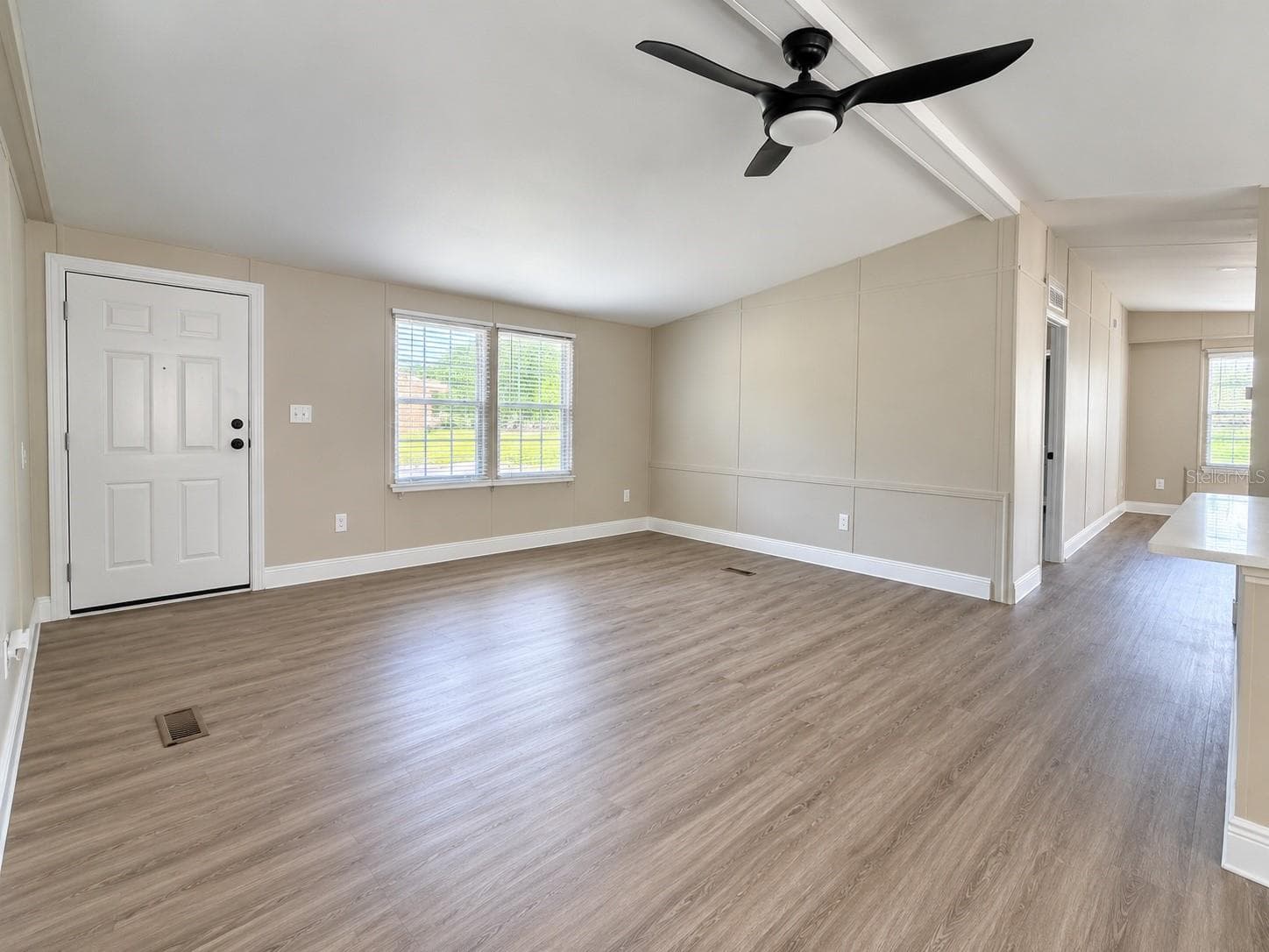 Manufactured Home at 4808 ROLLINGLEN LOOP W, LAKELAND, photo 2 of 27