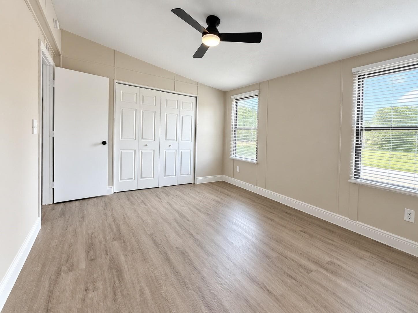 Manufactured Home at 4808 ROLLINGLEN LOOP W, LAKELAND, photo 16 of 27