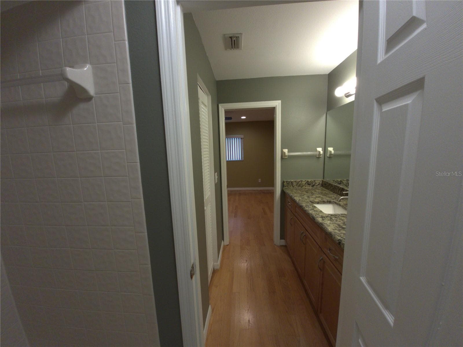 Primary Bath - 2721 COUNTRYSIDE BLVD #102, CLEARWATER