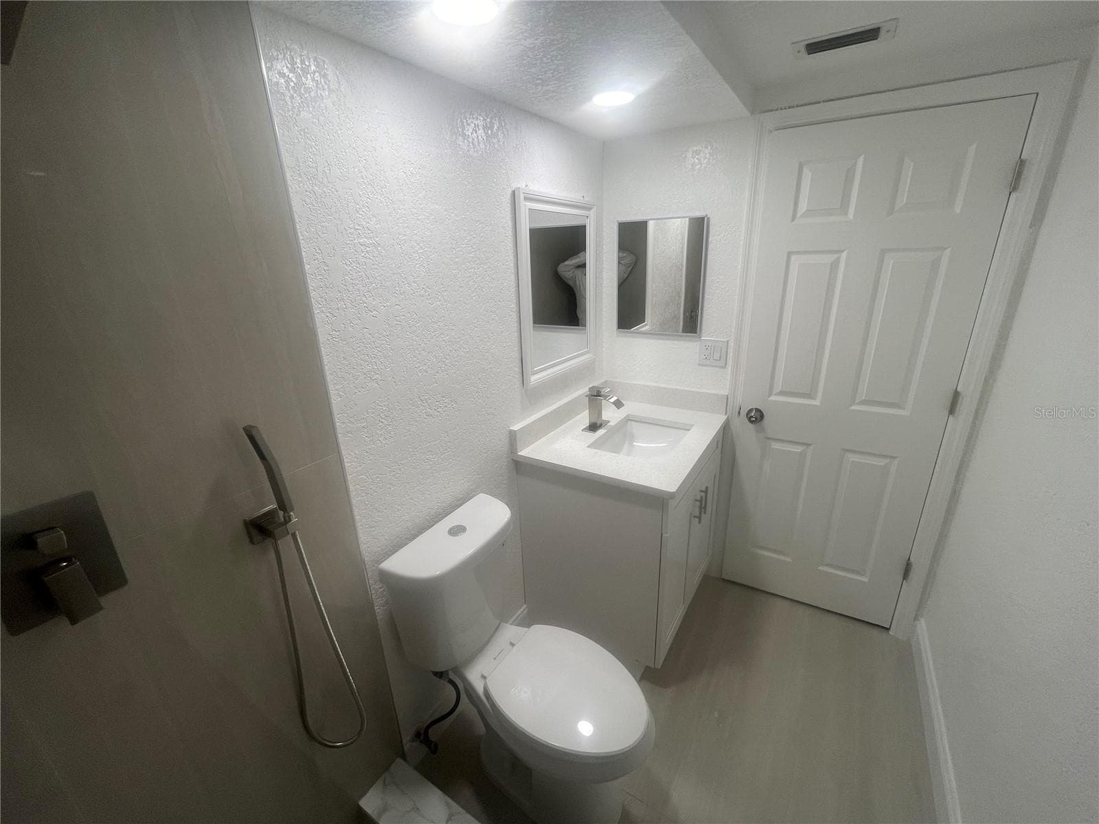 BATHROOM 1 - 7025 CUTTY SARK DR, PORT RICHEY