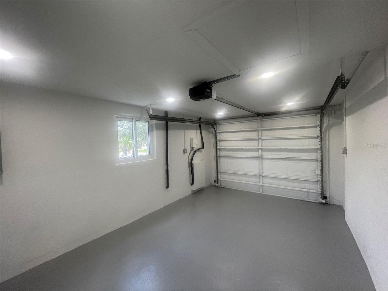 GARAGE - 7025 CUTTY SARK DR, PORT RICHEY