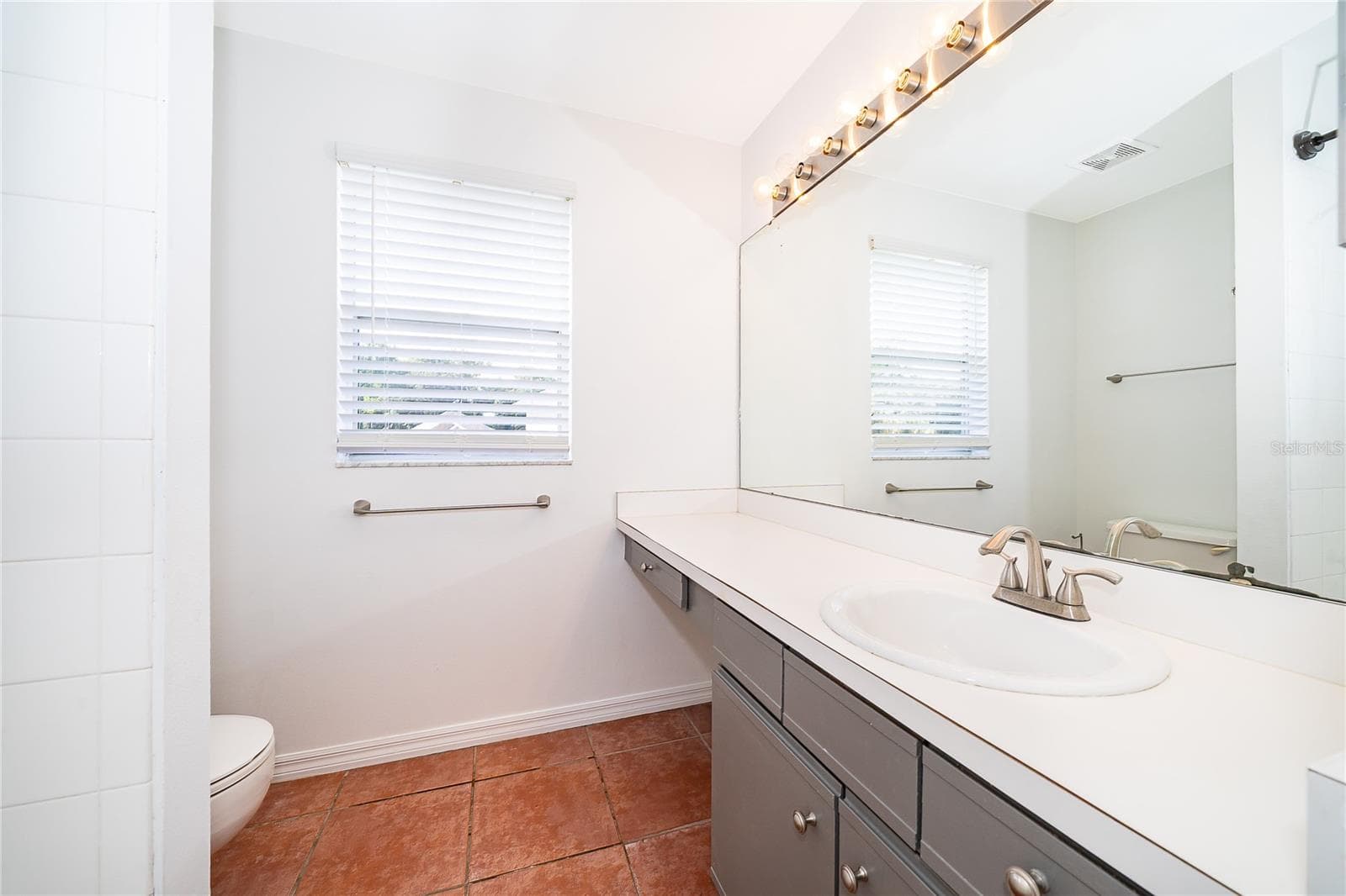 Guest Bathroom - 696 REMINGTON OAK DR, LAKE MARY