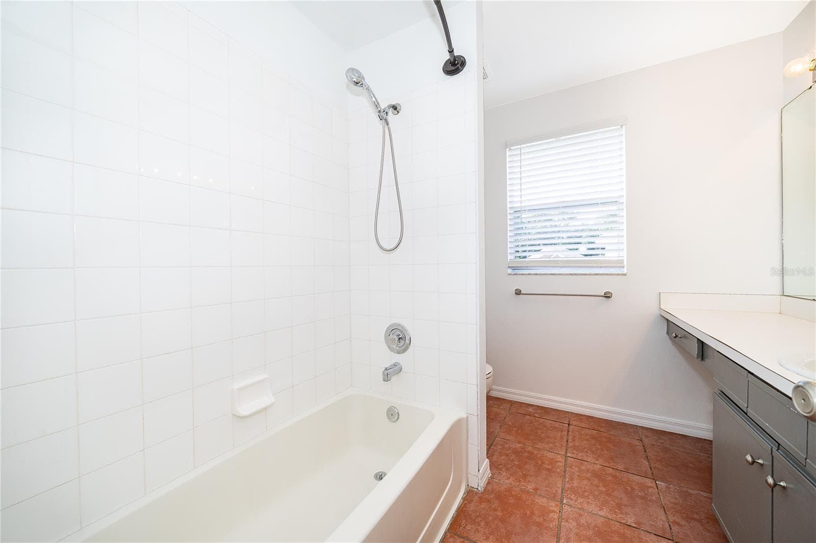 Guest Bathroom - 696 REMINGTON OAK DR, LAKE MARY