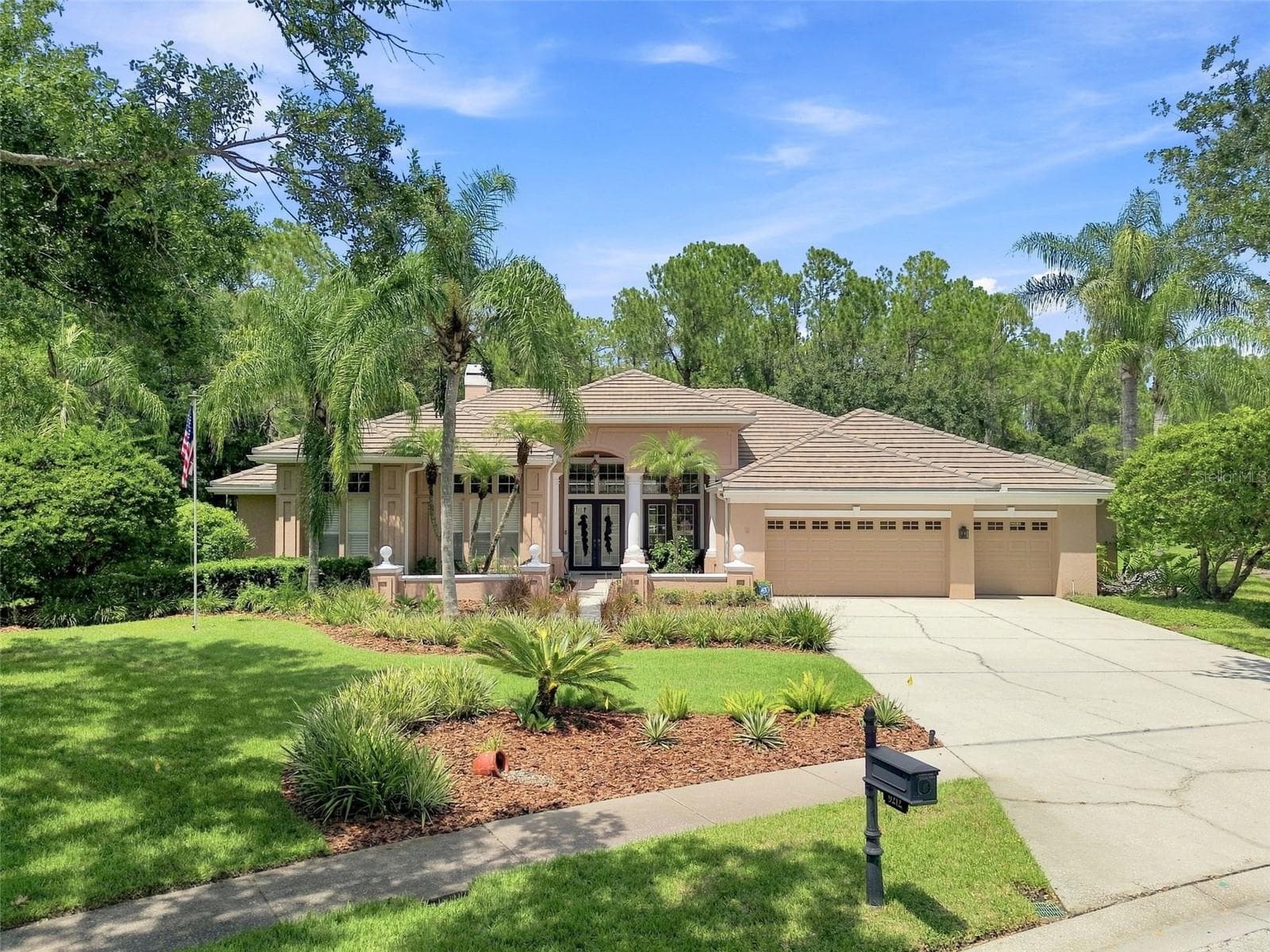 Single Family Residence at 9212 PINE ISLAND CT, TAMPA, photo 89 of 111