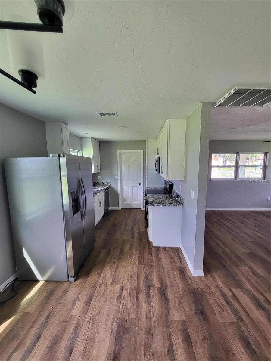 Single Family Residence at 1159 SW RAINBOW AVE, ARCADIA, photo 4 of 12