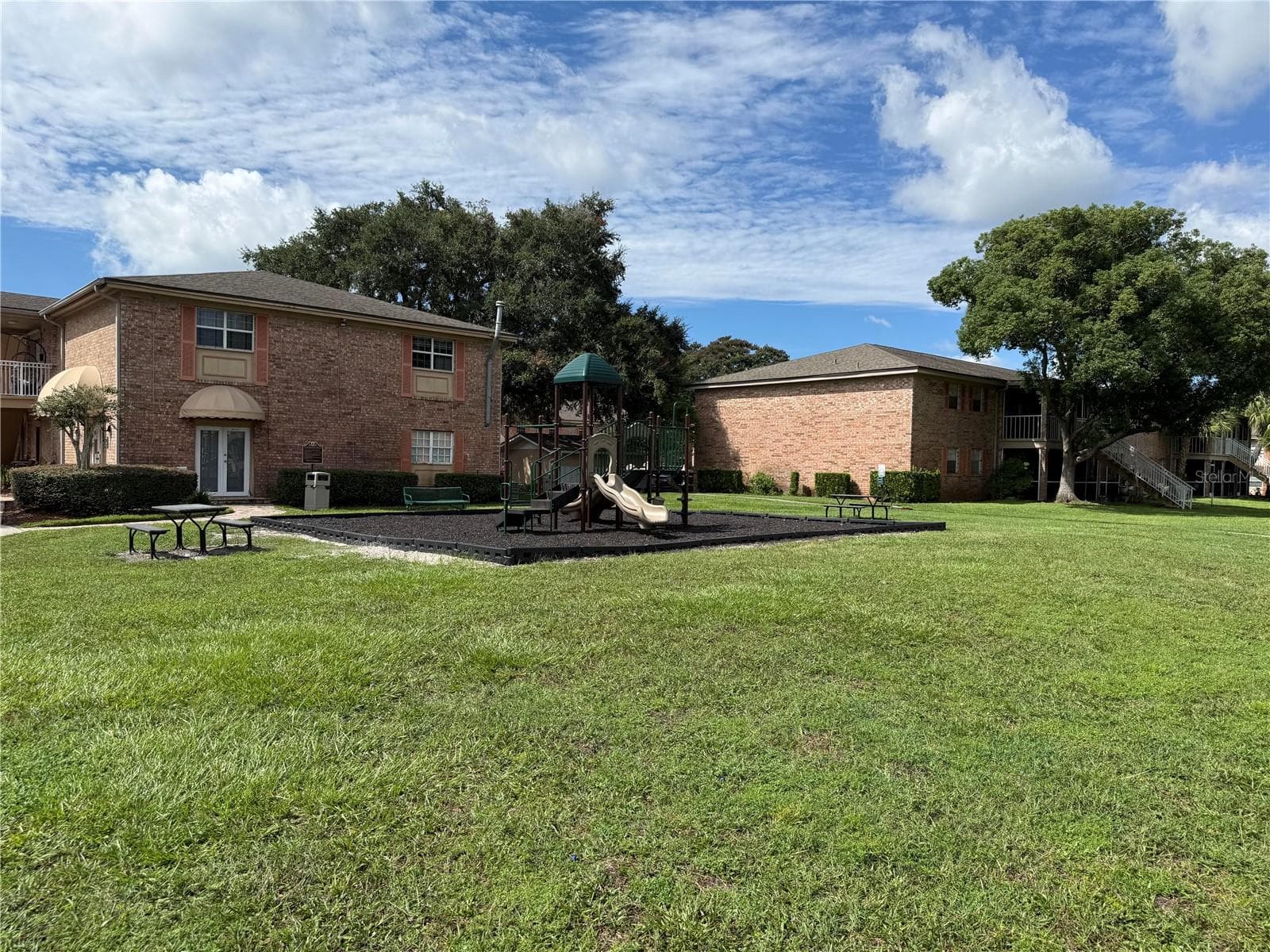 Back of Building - 2308 HAYWOOD CT #100, MAITLAND