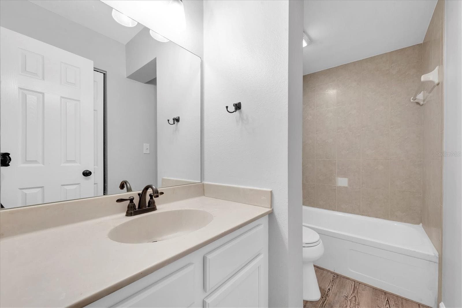 Condominium at 406 W CEDAR ST #403, TAMPA, photo 11 of 20
