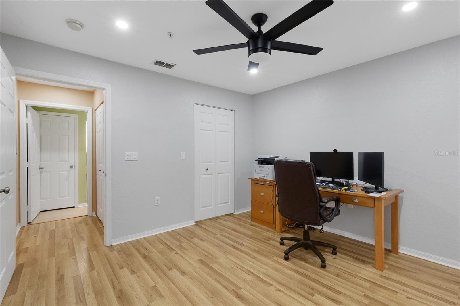 Condominium at 8809 MANOR LOOP #101, LAKEWOOD RANCH, photo 33 of 48