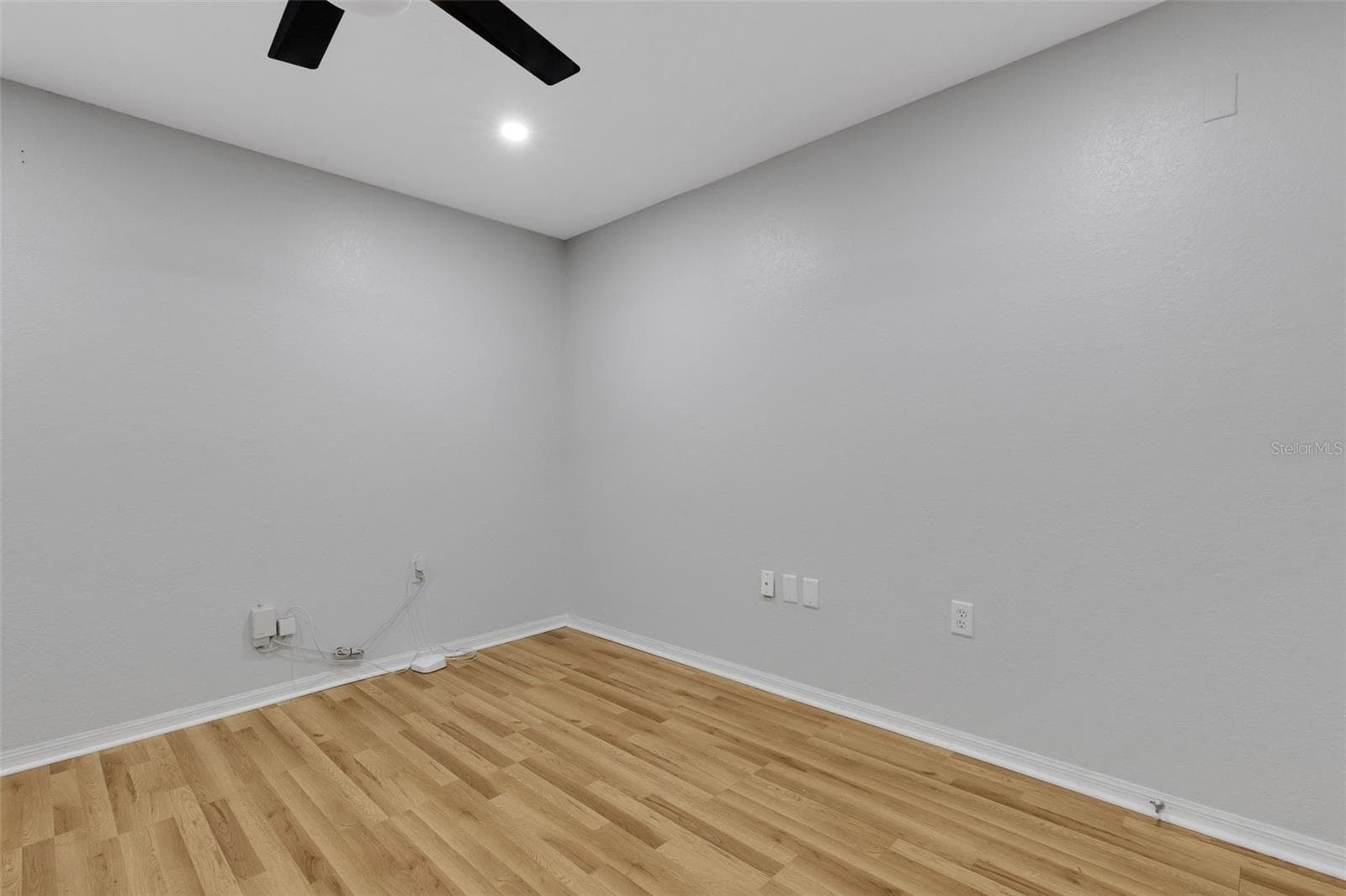 Condominium at 8809 MANOR LOOP #101, LAKEWOOD RANCH, photo 35 of 48