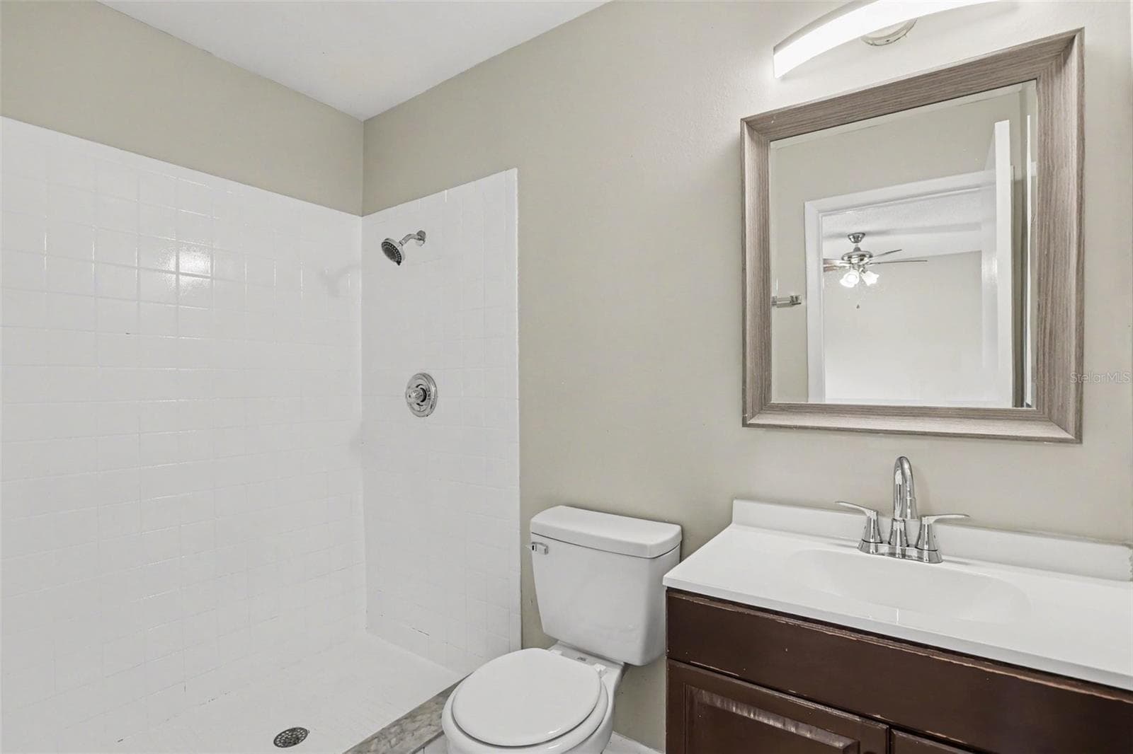 Single Family Residence at 1019 AXLEWOOD CIR, BRANDON, photo 10 of 15