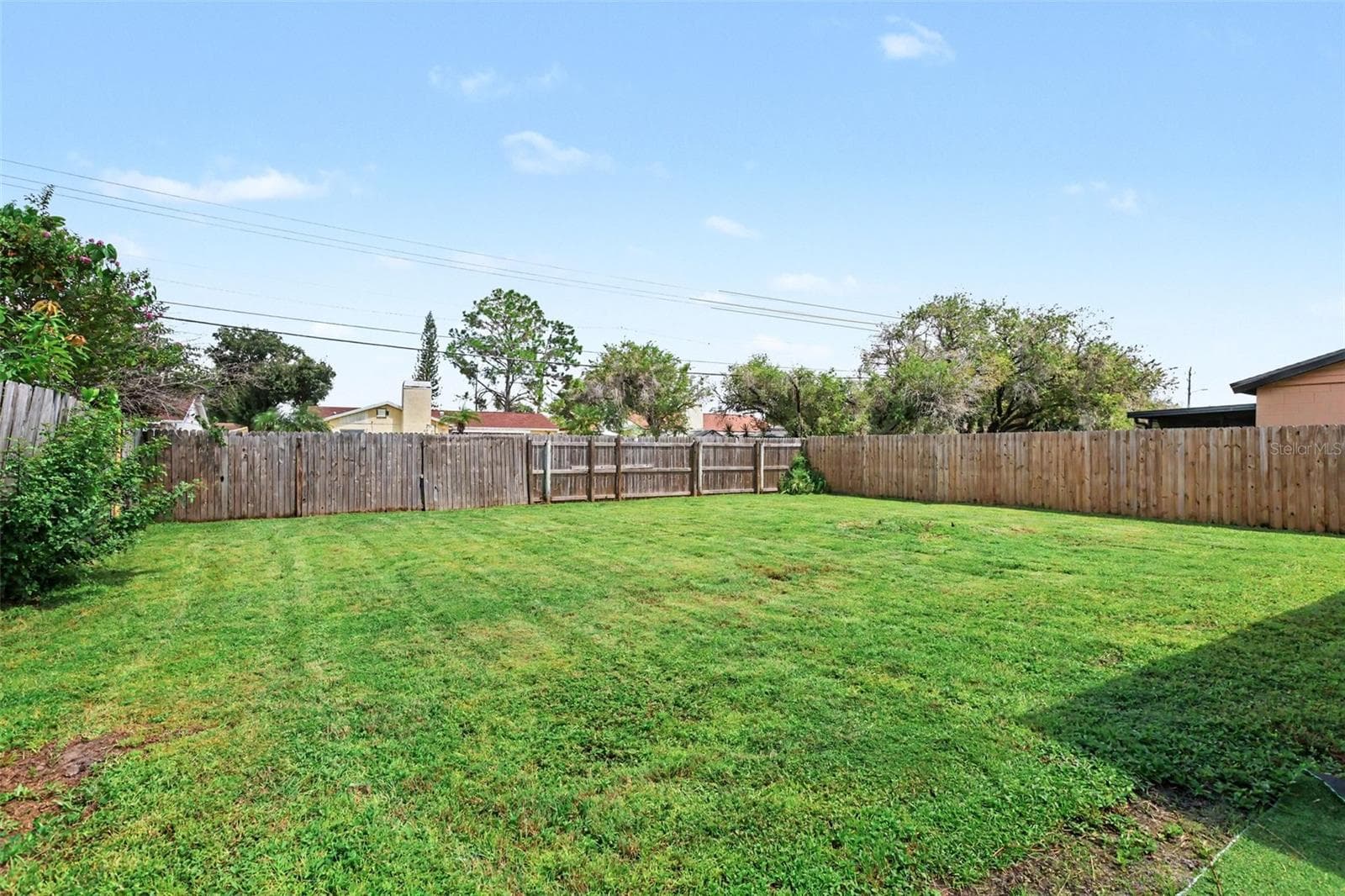 Single Family Residence at 1019 AXLEWOOD CIR, BRANDON, photo 13 of 15