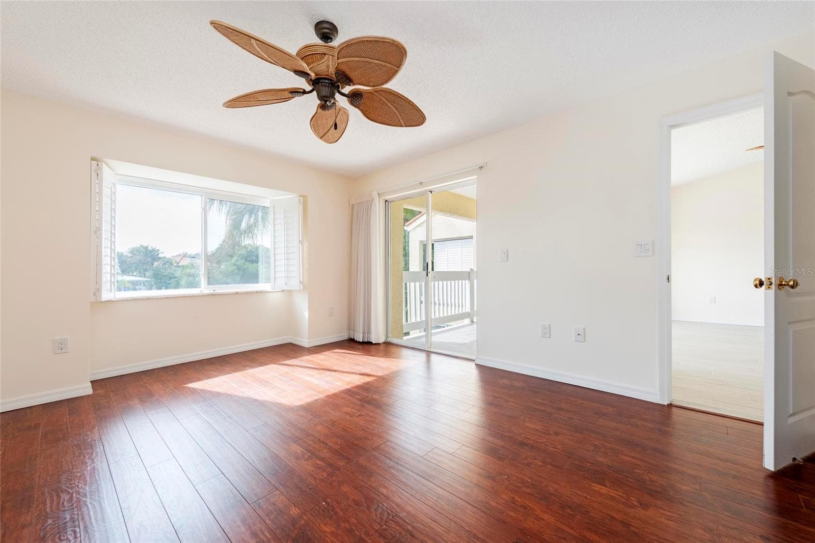 Condominium at 870 HUDSON AVE #870, SARASOTA, photo 8 of 25