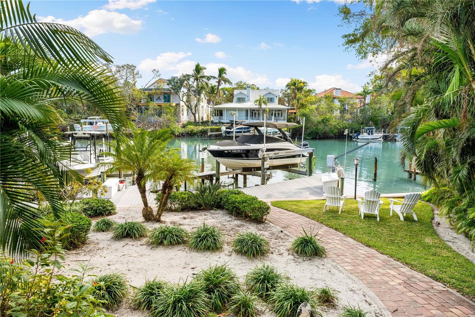 Condominium at 870 HUDSON AVE #870, SARASOTA, photo 20 of 25