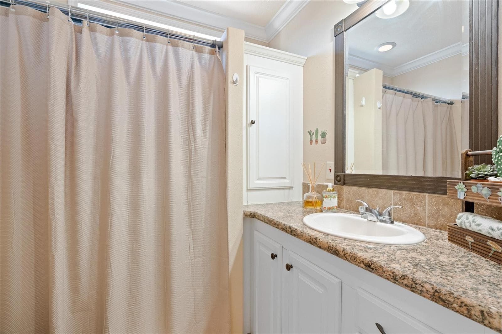 Manufactured Home at 2411 CITRUS TREE RD, CLERMONT, photo 16 of 47